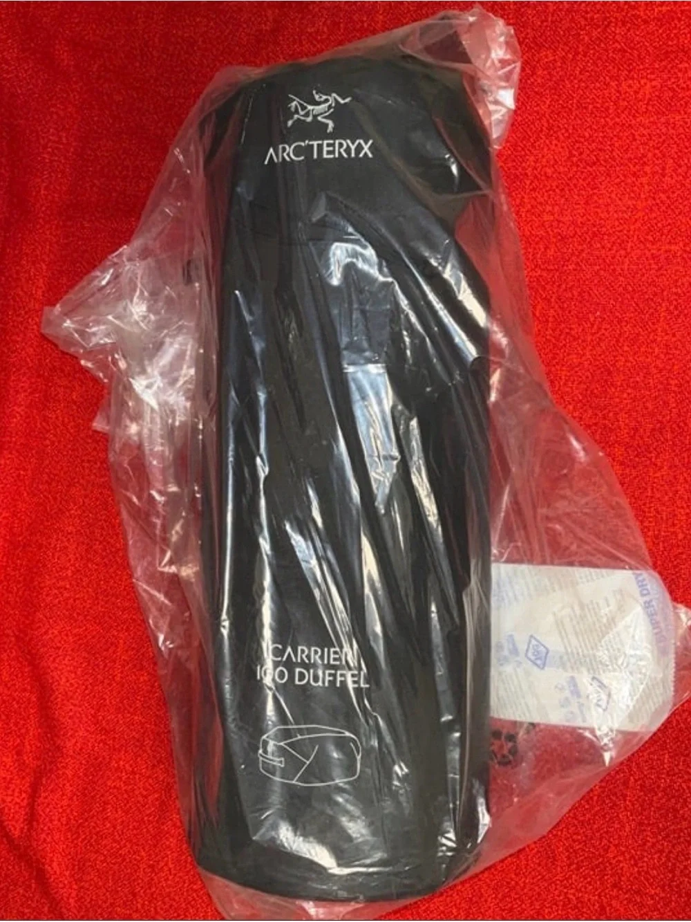 ❤️❤️Arc'teryx Carrier 100 Duffel Black ,Storage-pouch Include❤️❤️